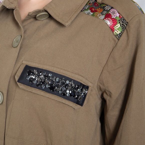 🆕Floral patch utility jacket - Picture 4 of 6